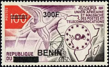 Bénin 2009 Mi. 1513 surchargé 300F UAMPT télécommunications Afrique