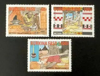 Burkina Faso 2009 Mi. 1929-1931 métiers traditionnels forgeron tisserand