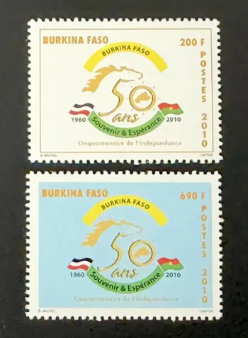 Burkina Faso 2010 Mi. 1939-1940 Cinquantenaire indépendance drapeaux
